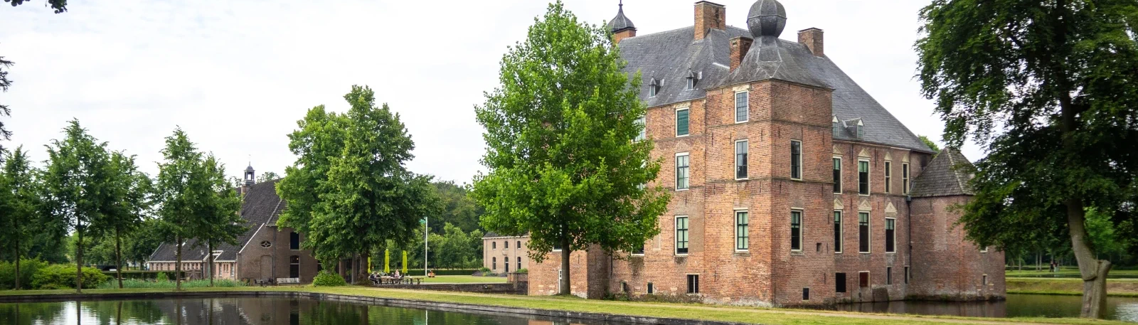 Kasteel de Cannenburgh in de gemeente Epe