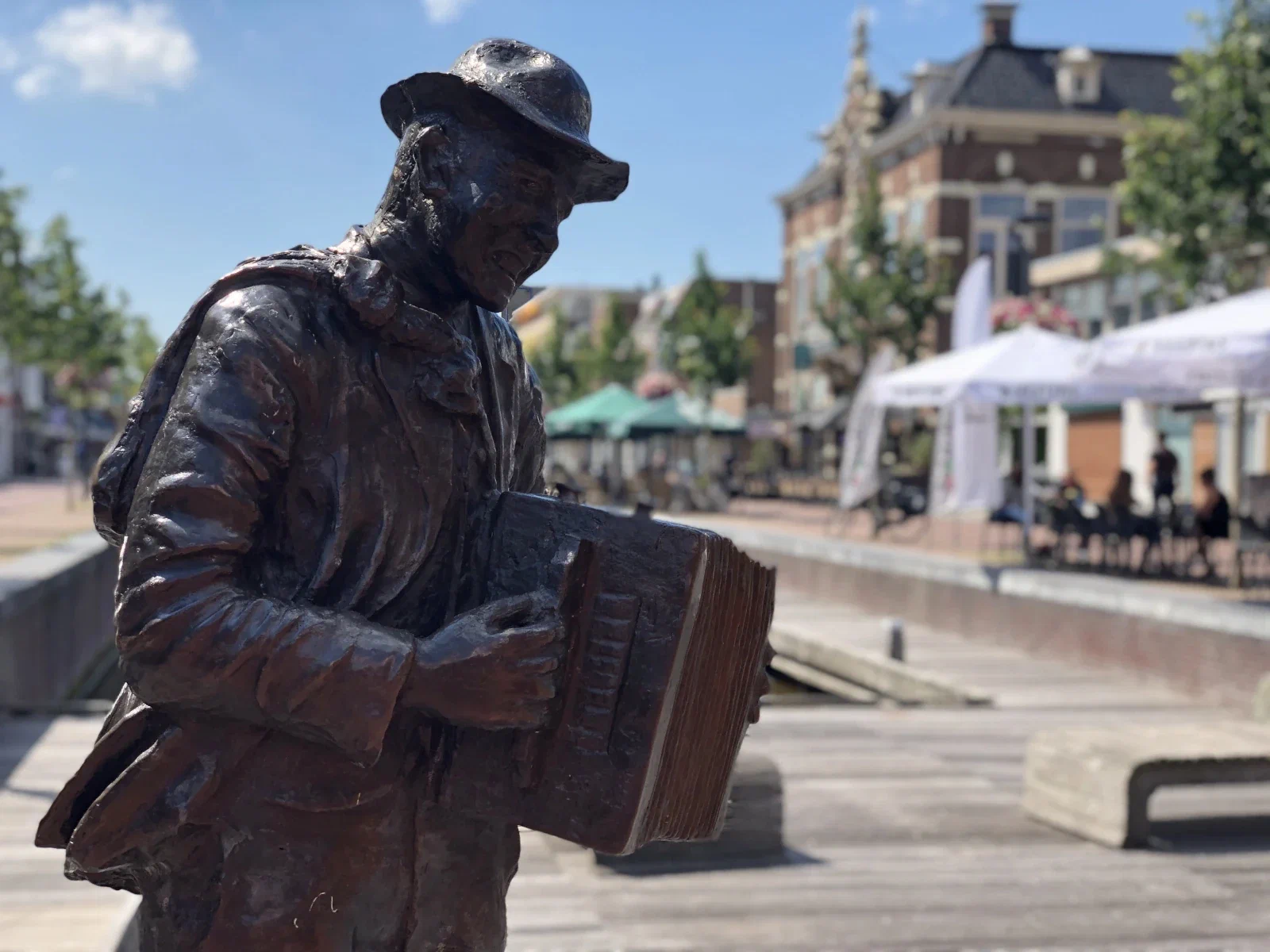Standbeeld in Drachten