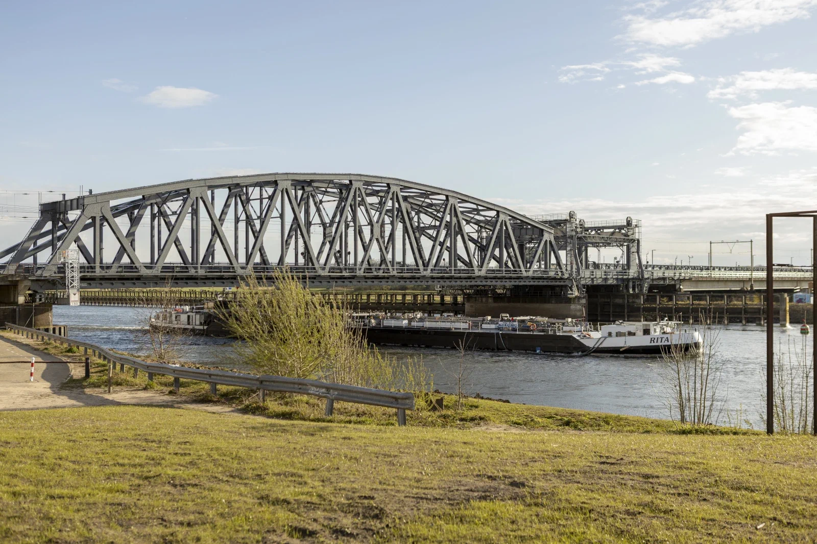 Foto van de IJsselbrug