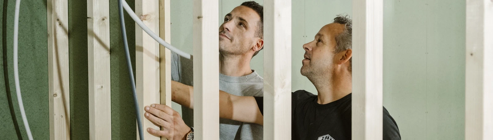 Man verzorgt zijn broer