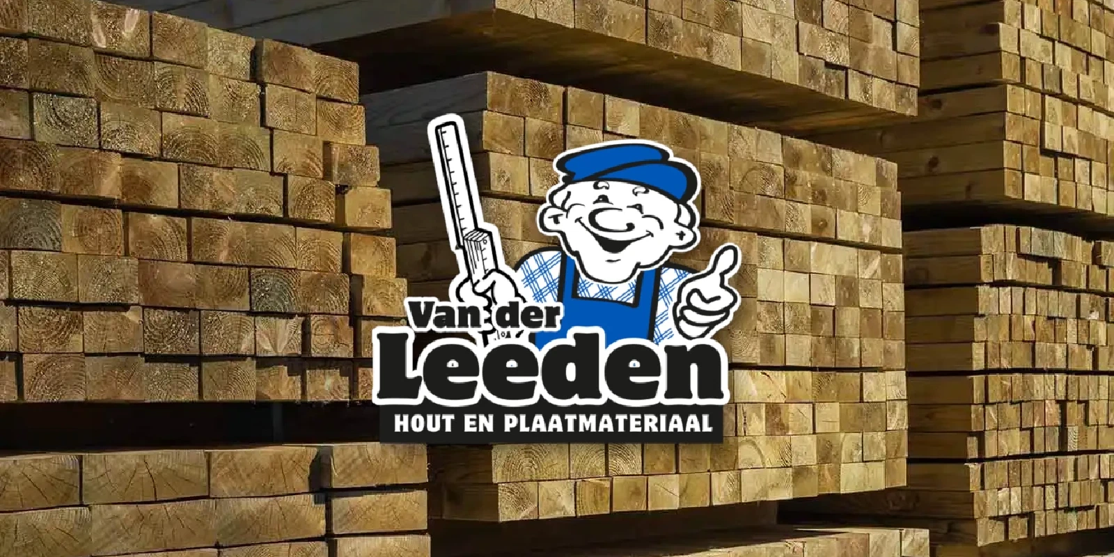 Stapels hout voor woningbouw