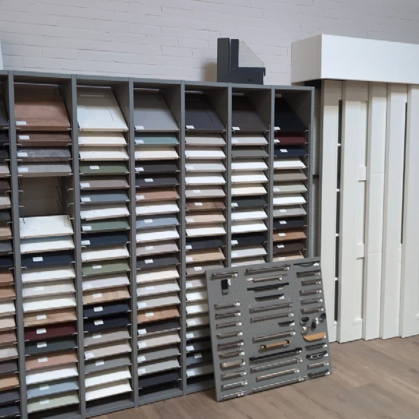 Materialenkeuze in onze showroom