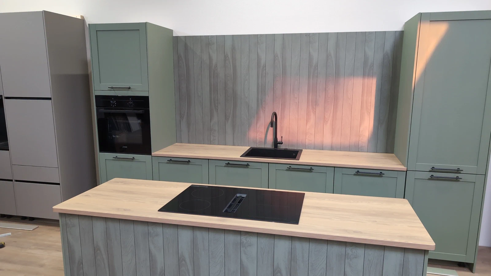 Impressie van de showroom tijdens de Open Dag