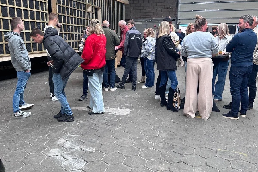 Bezoekers van de open dag